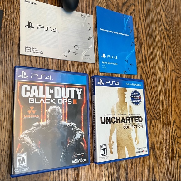 SONY PlayStation PS4 Model CUH-1215A Console with 2 controllers and 2 games - Picture 10 of 12